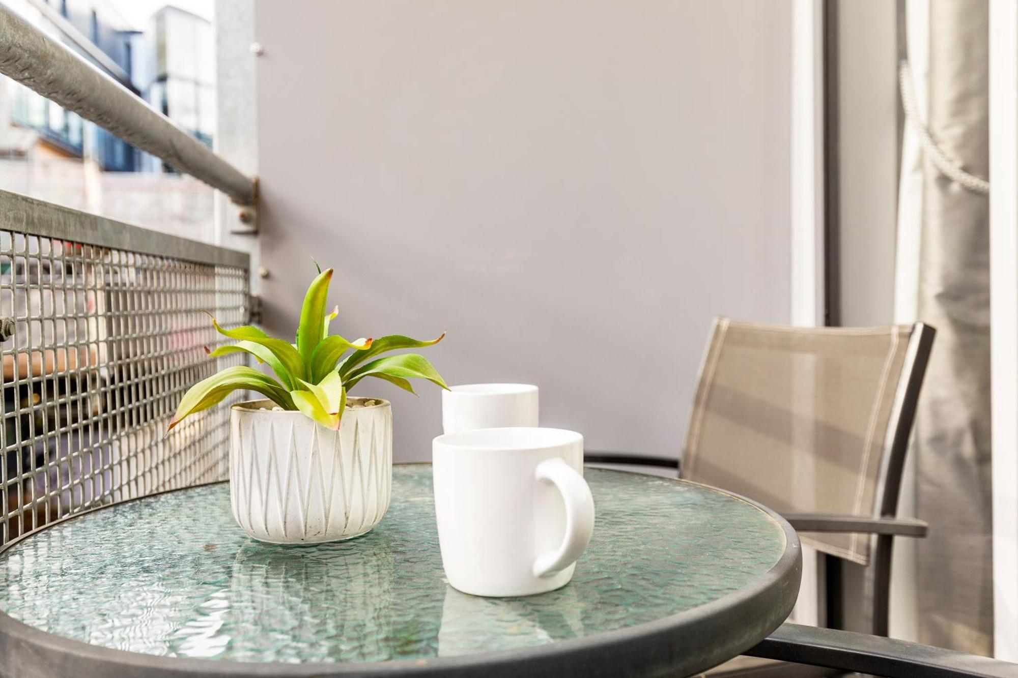 Sleek One Bedroom Flat In East Putney ลอนดอน ภายนอก รูปภาพ