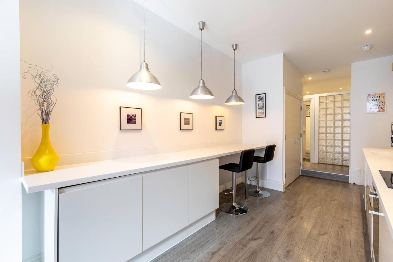 Sleek One Bedroom Flat In East Putney ลอนดอน ภายนอก รูปภาพ